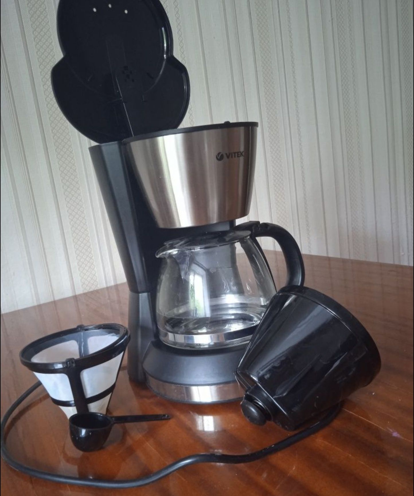Кофеварка Vitek-1506