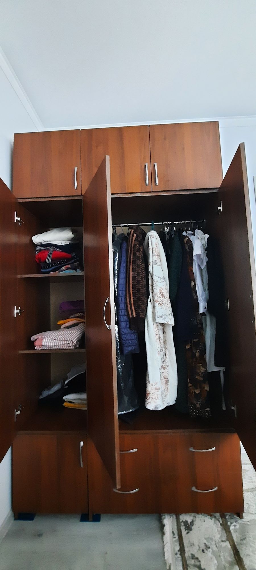 Продам кровать и шифонер