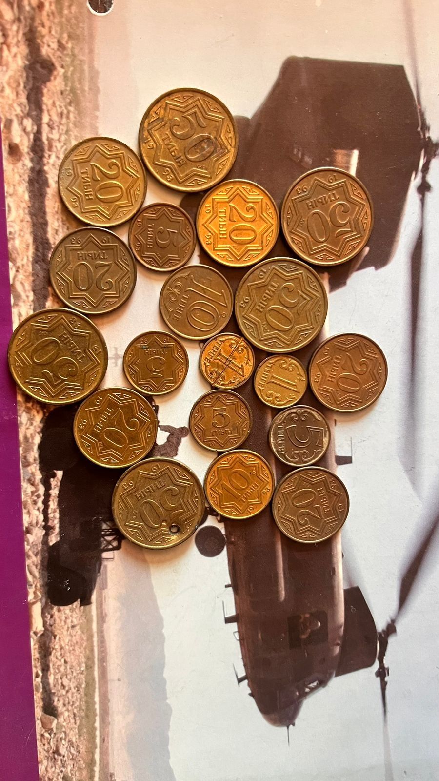 Продам монеты разные есть и двухфазные