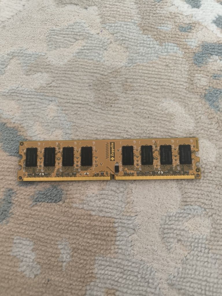 Оперативная память DDR2 2GB Zeppelin 800MHz
