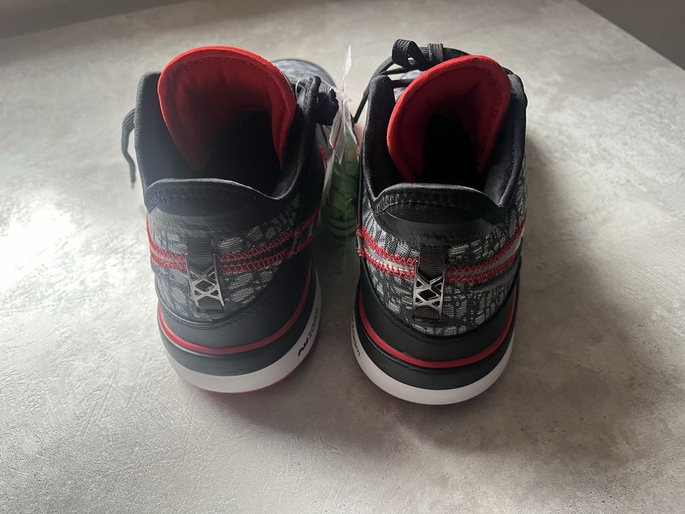 продам Nike Zoom LeBron NXXT
