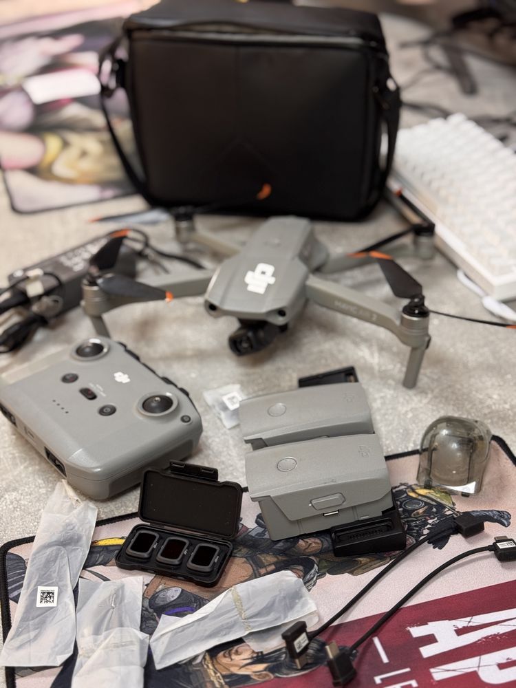 Дрон DJI Mavic Air 2 Fly More Combo серый