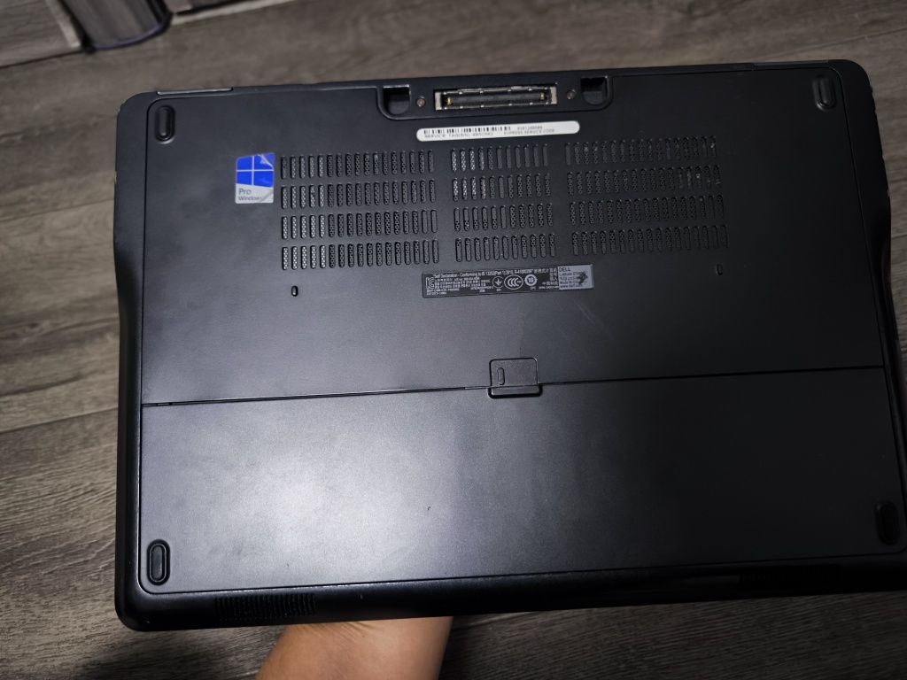 Ноутбук dell e 7450