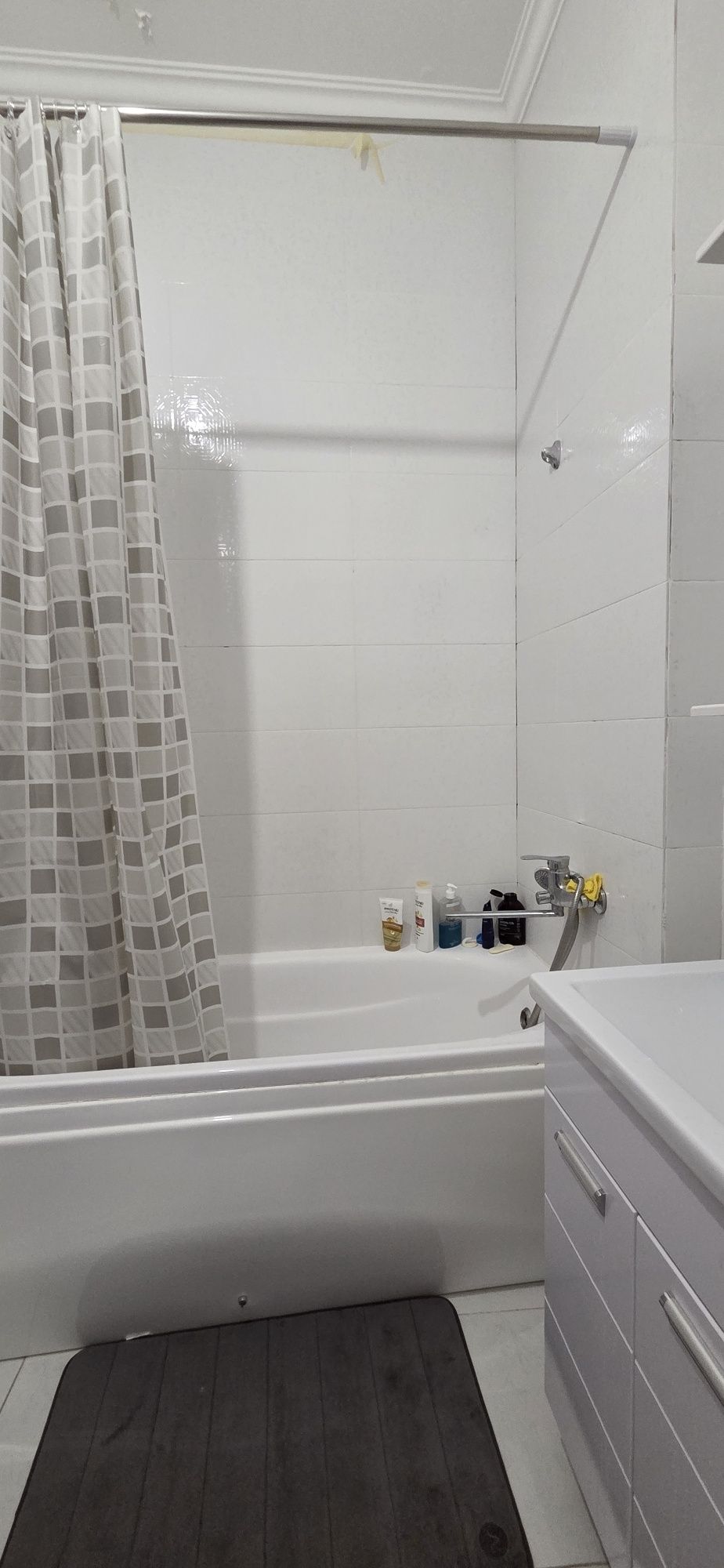Продам 1 ком квартиру в центре Астаны