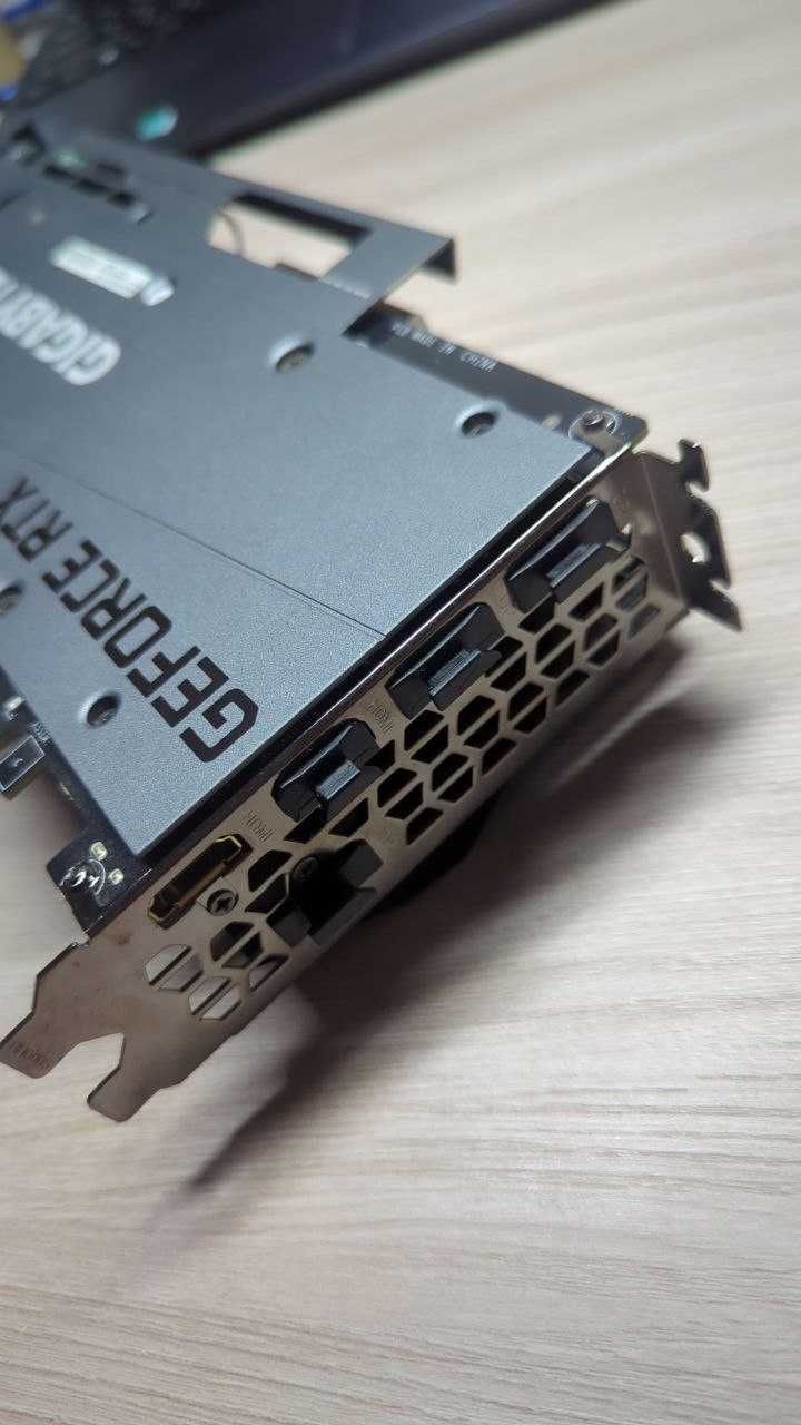 Видеокарта 3080Ti  12gb  GeForce RTX GIGABYTE