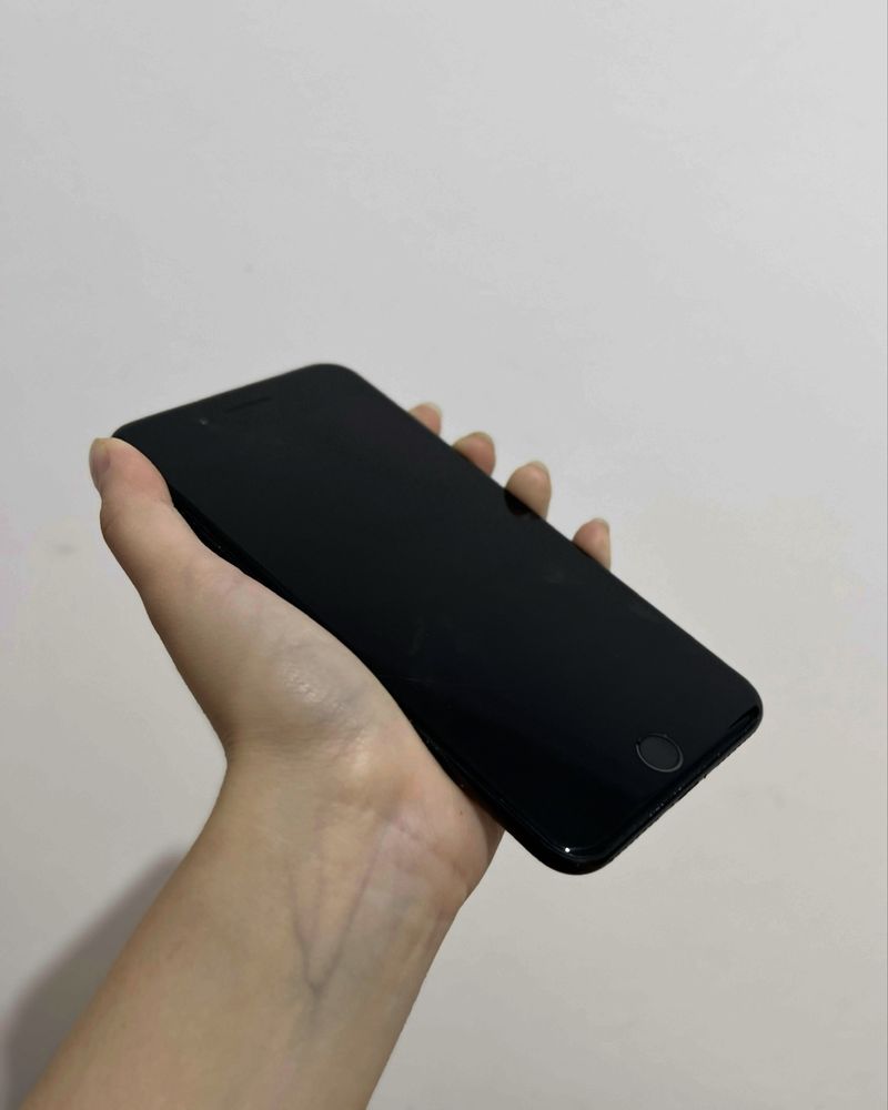 iPhone 7+ 128 gb