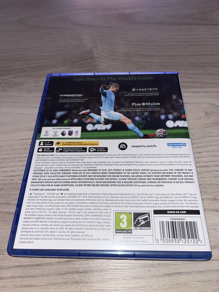 * FC 24 для PS5 *