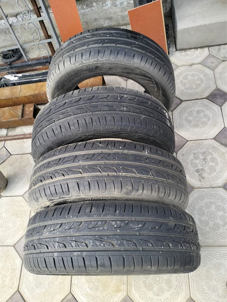 Продается комплект шин Cordiant 195/65r15