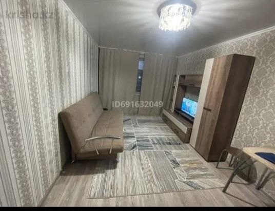 Продам малосемеику.