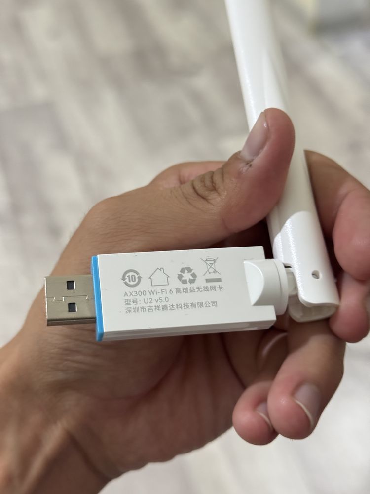 Продается Wifi адаптер tenda новый