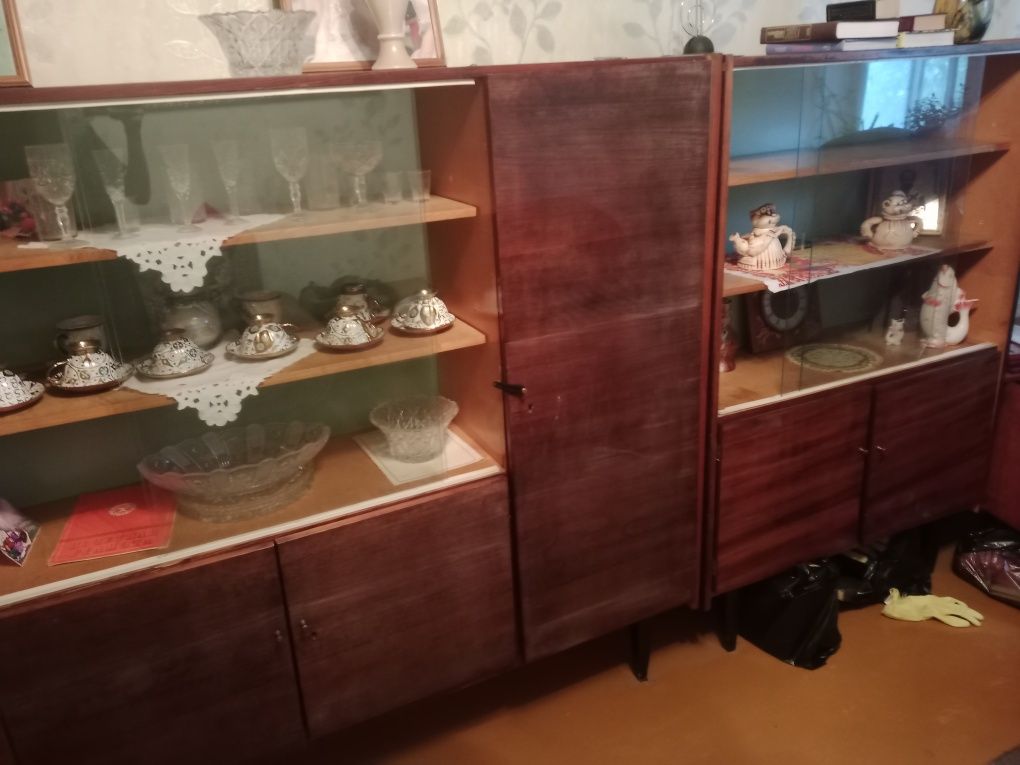ОТДАМ БЕСПЛАТНО, диван и 2 кресла