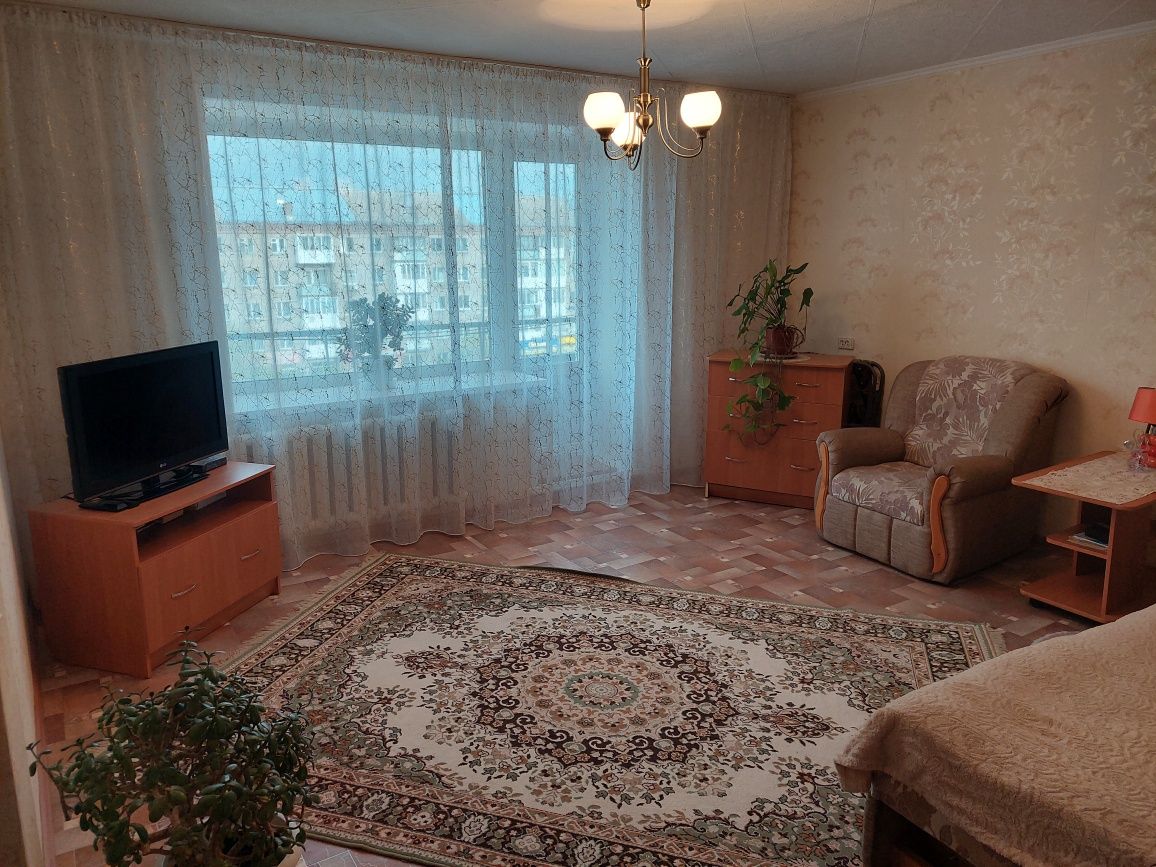 Сдам 1 комнатную квартиру в центре Борового
