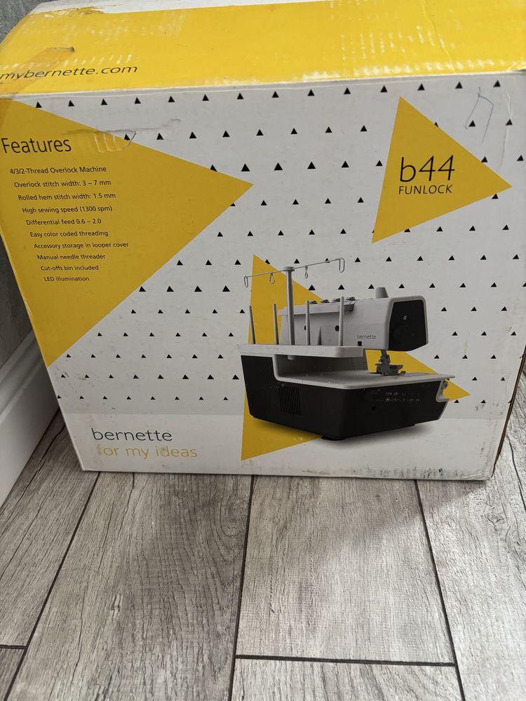Оверлок Bernette b44 Funlock — Новый!
