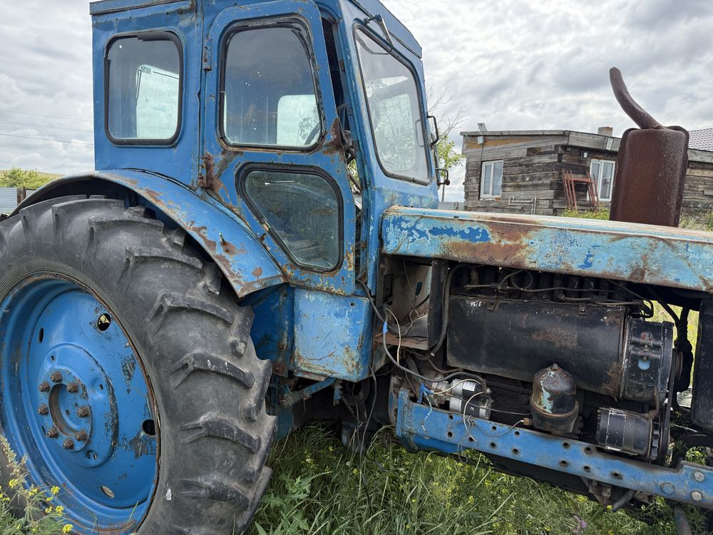 Продам трактор Т-40