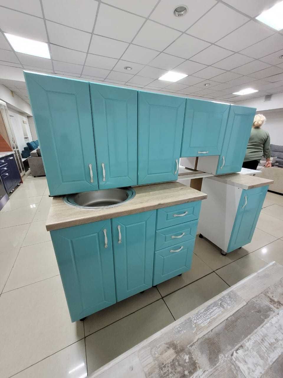 Кухонные гарнитуры от простых до сложных