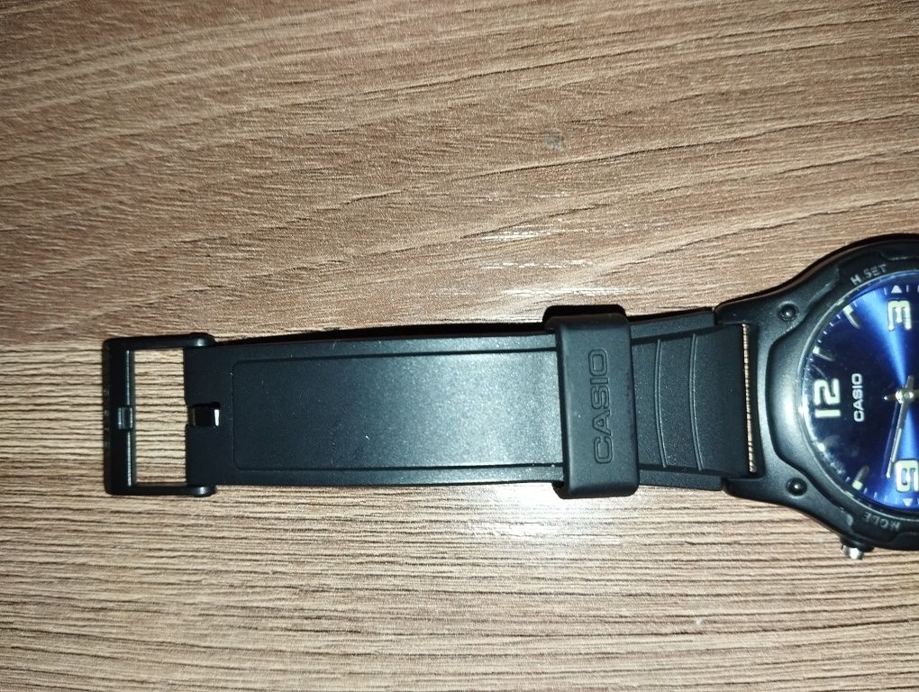 Продаю часы касио