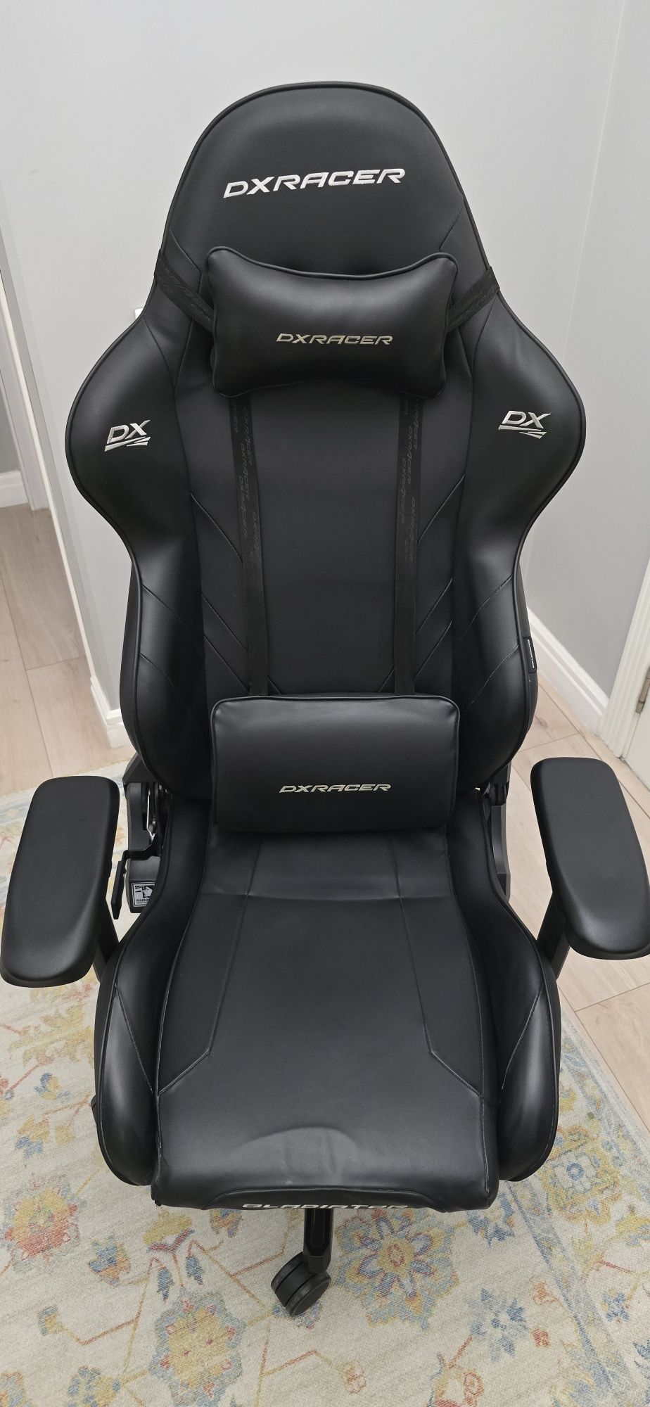 Компьютерное кресло DXRacer Gladiator