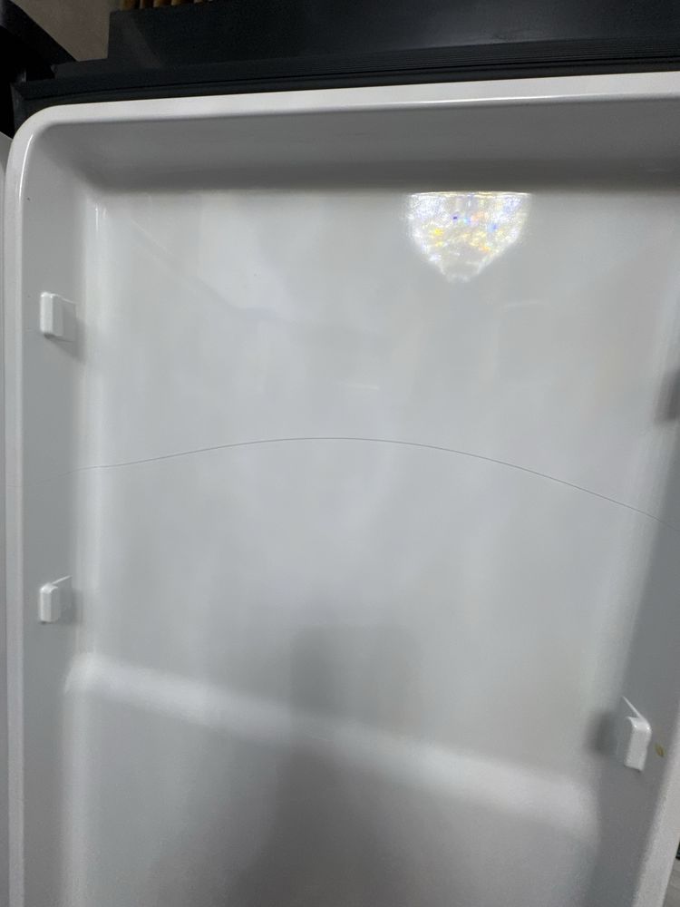 Холодильник Samsung Side By Side с ледогенератором