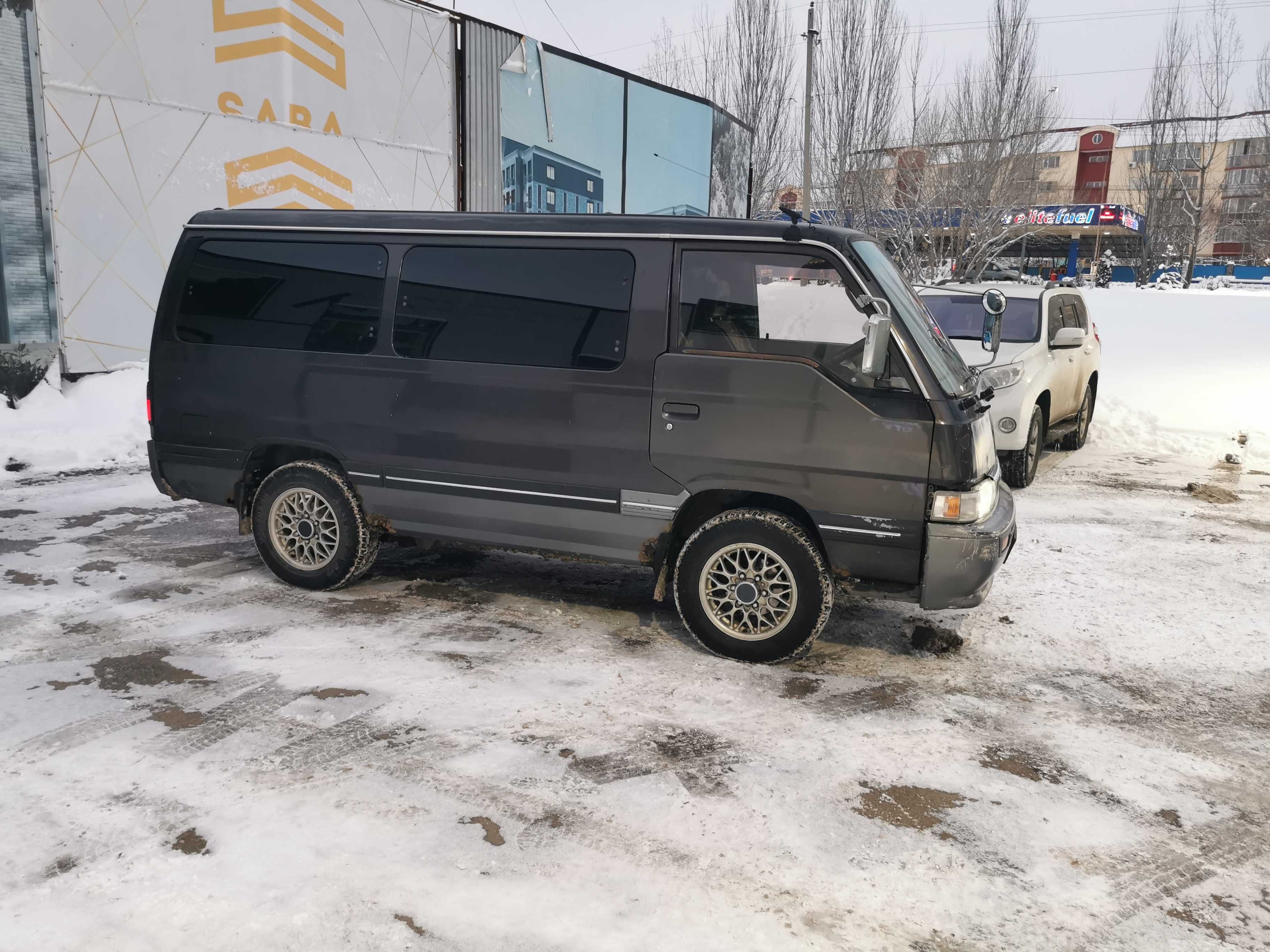 Nissan Caravan, Homy, Urvan
