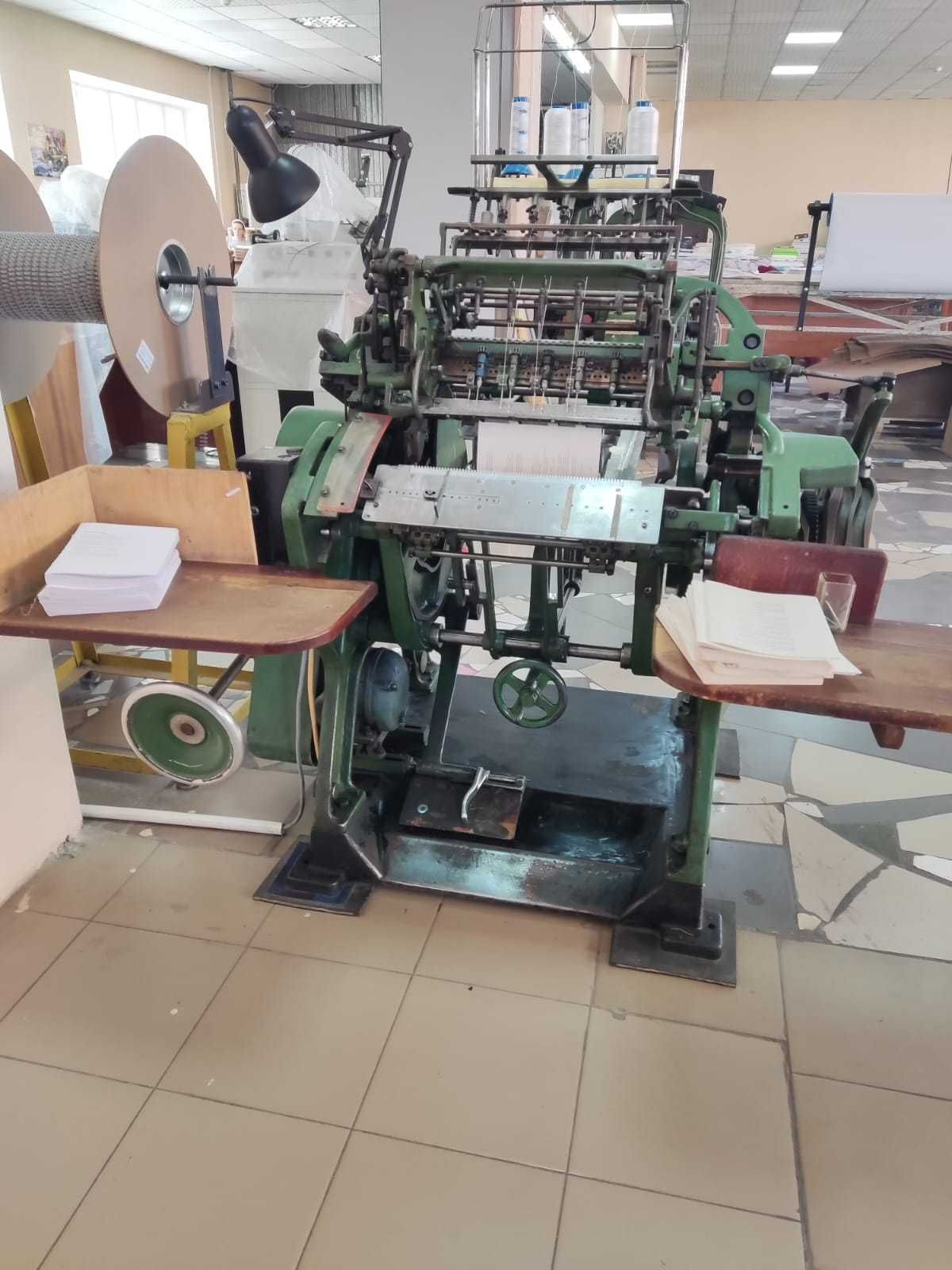 Продаём ниткошвейную машину
