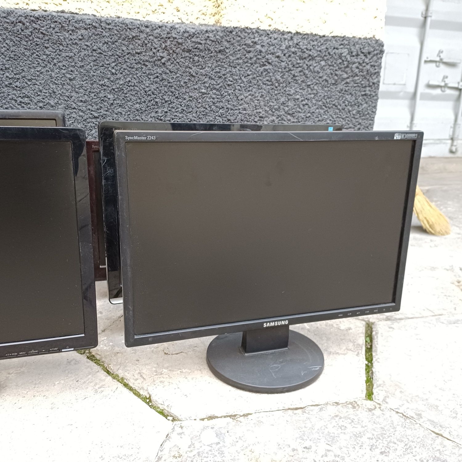 Продам мониторы 17" 19" 22" дюймов для видеонаблюдения офиса и