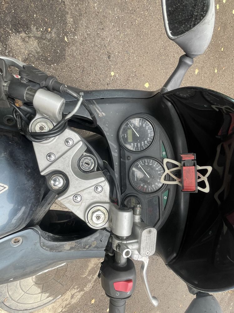 Продам мотоцикл suzuki katana 750f