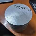 Поршень  продам с комплектом колец