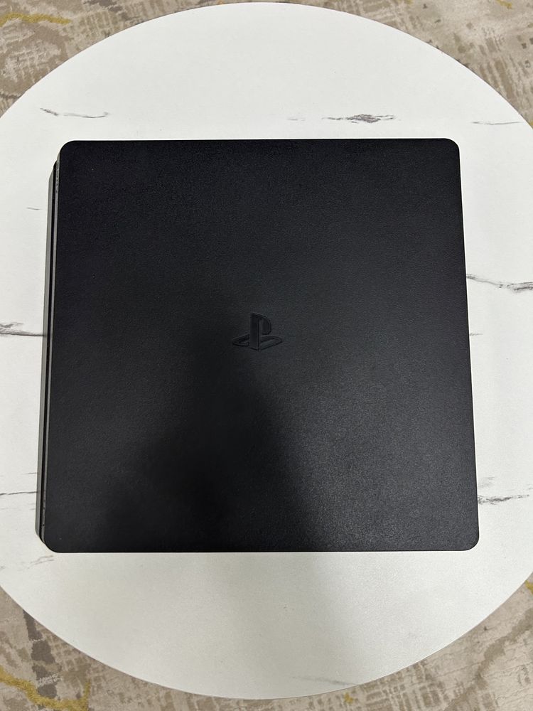 playstation 4 slim