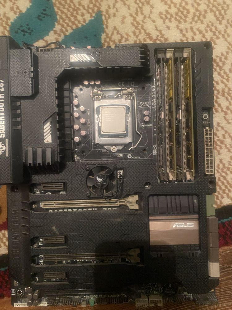 Продам Материнка игровая и 32 оперативка core i5 4440