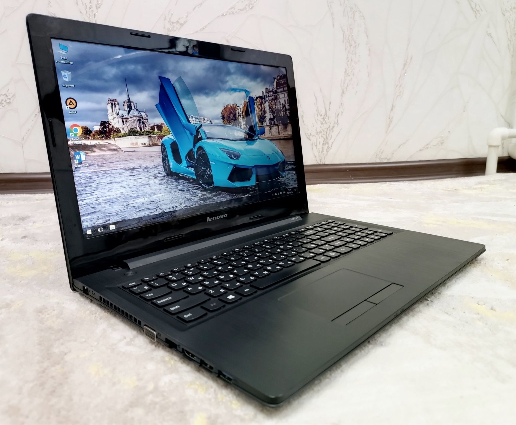 Notebook LENOVO Black Windows 10.