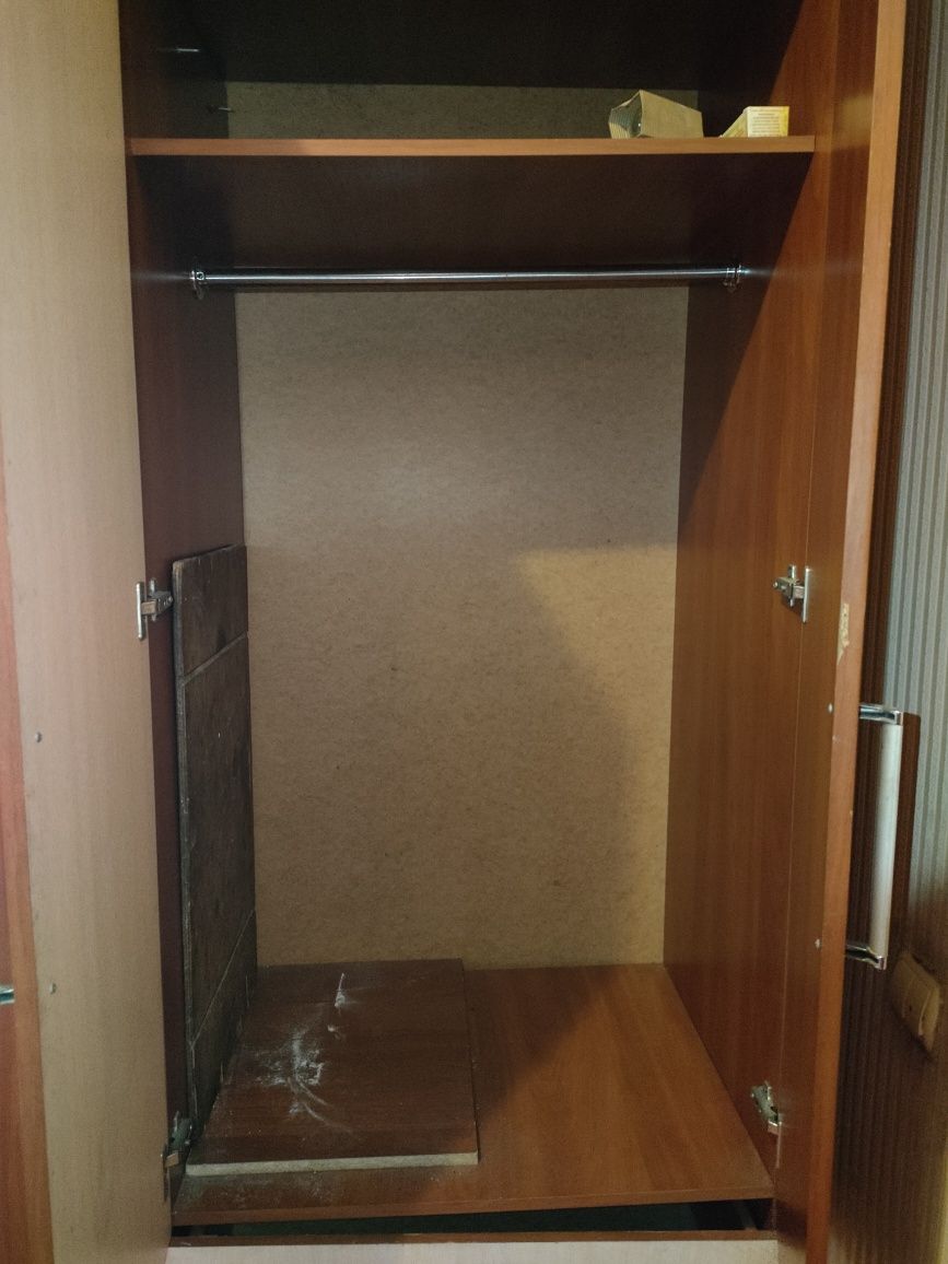 Продам шкаф из лдсп, за 10к