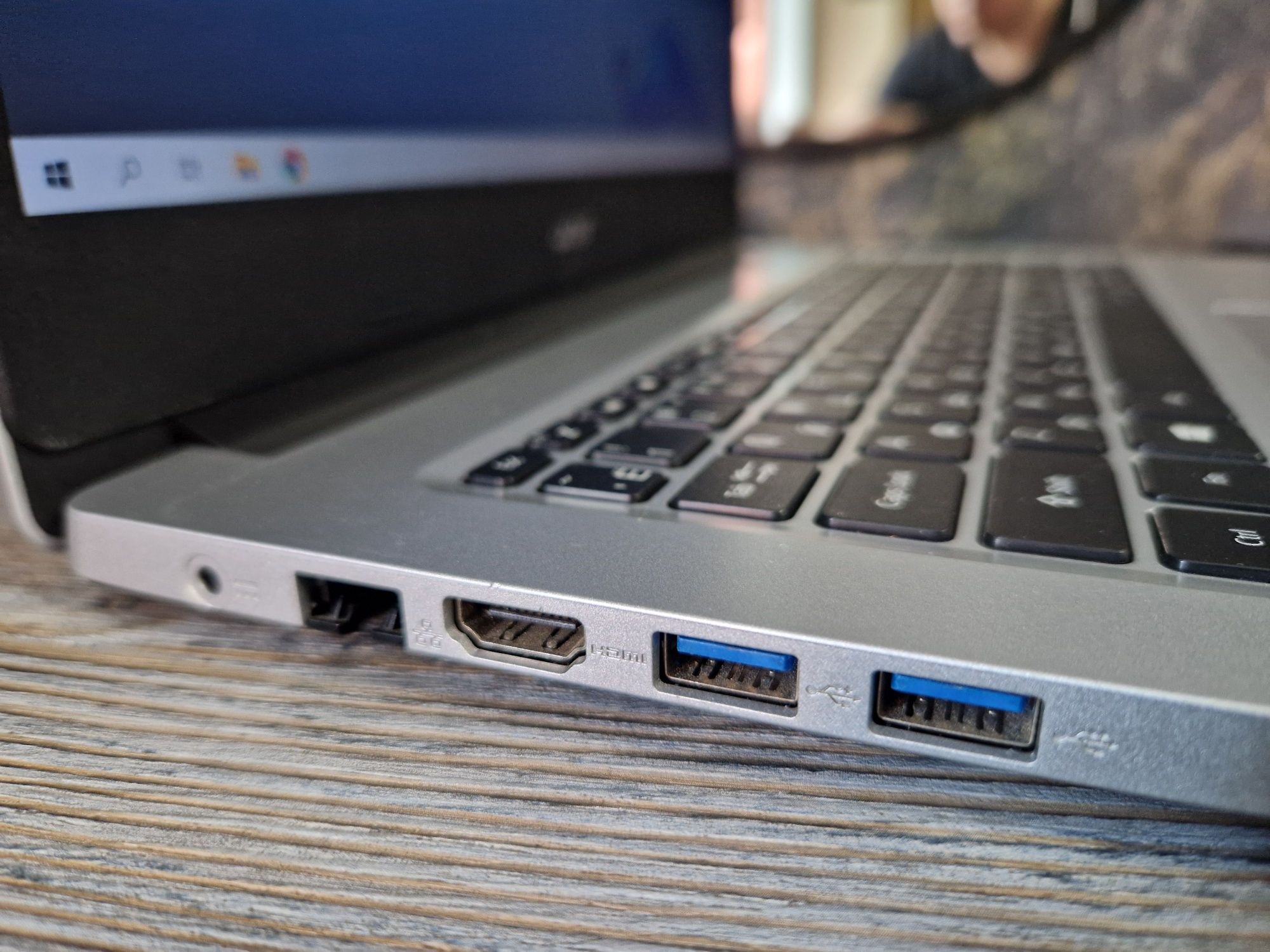 Acer для работы Acer Aspire1 114