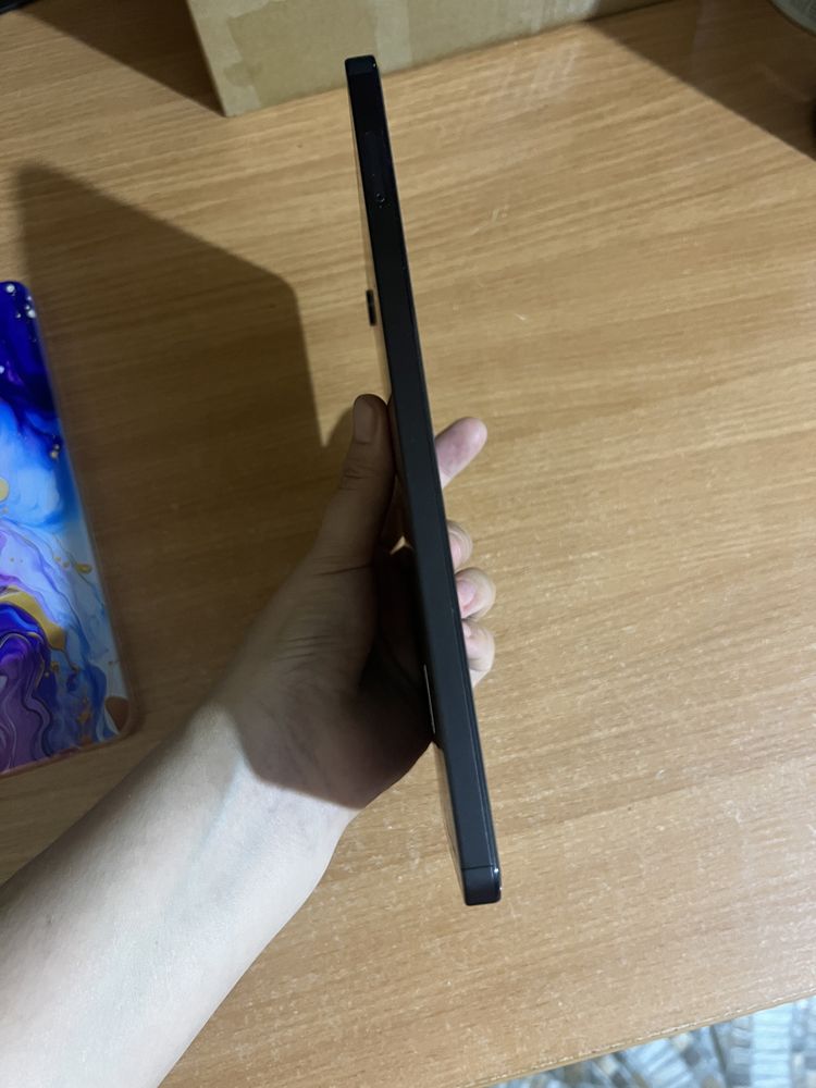 Galaxy Tab 128 гб. помять новый