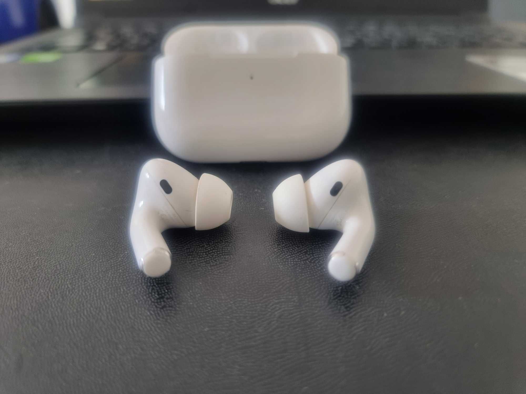 Наушники Apple AirPods Pro 2 with