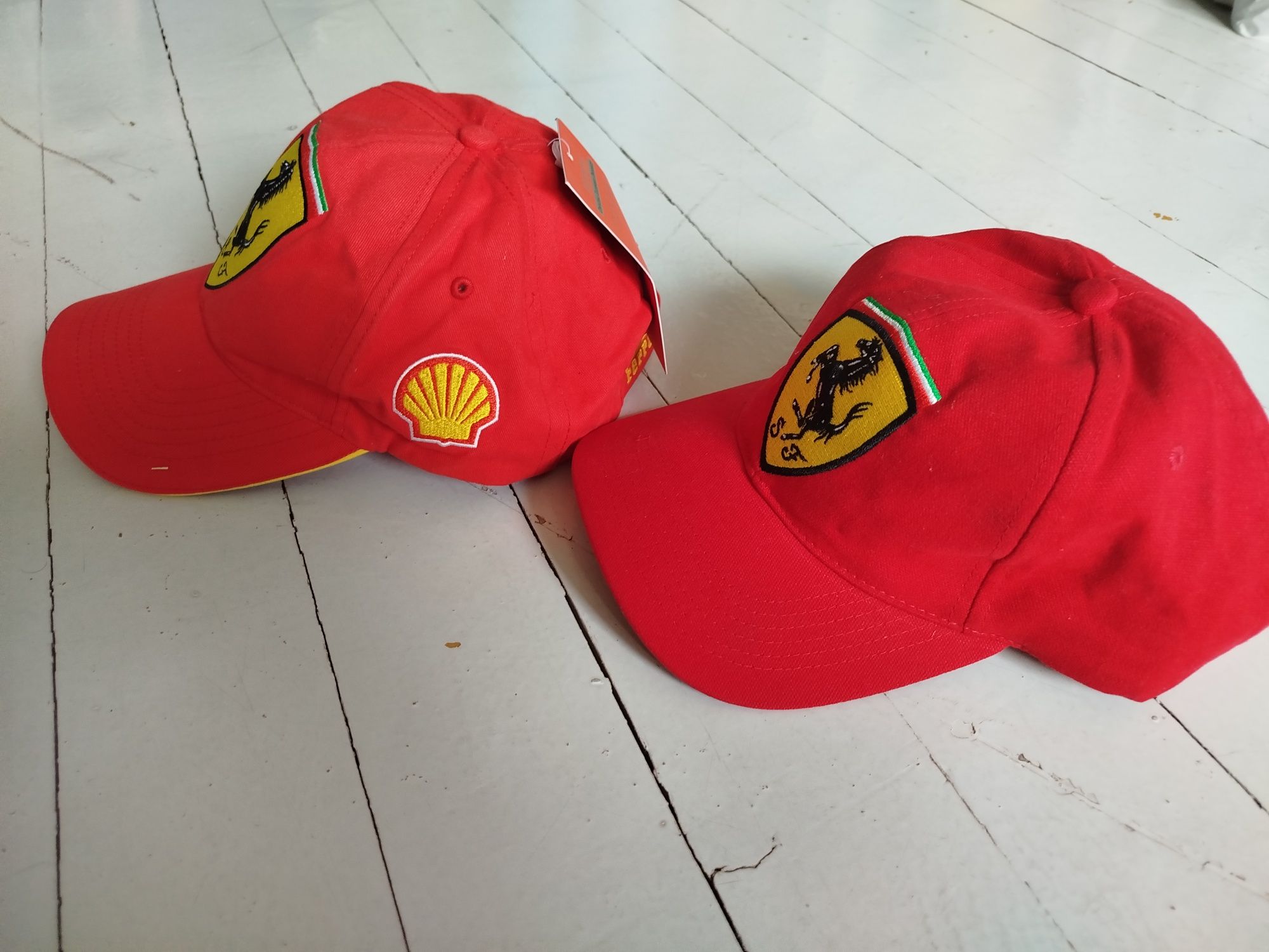 Оригинальные бейсболки Ferrari F1
