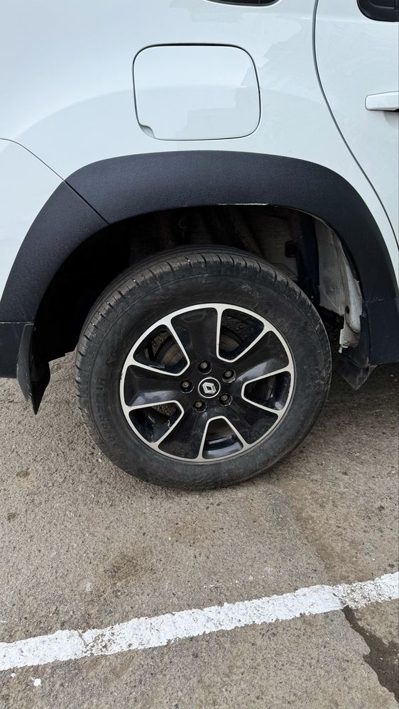 Продам кроссовер Renault Duster