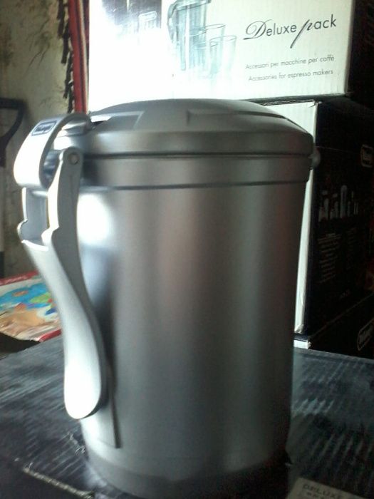Вакуумный контейнер для кофе De'Longhi