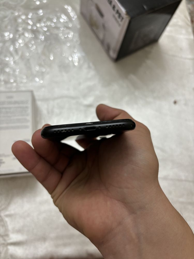 Продам iPhone 7 32гб