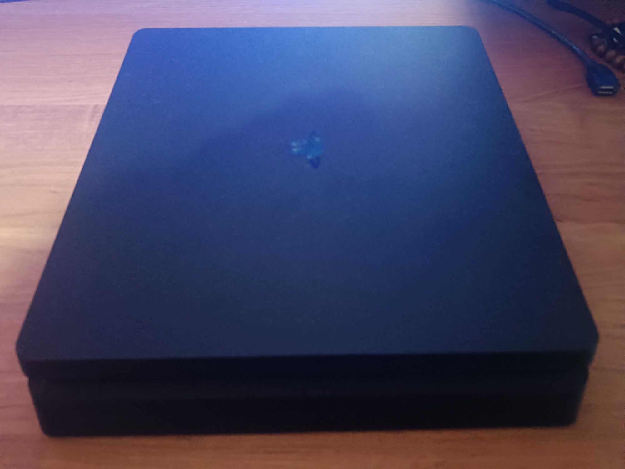 Игровая консоль PS4