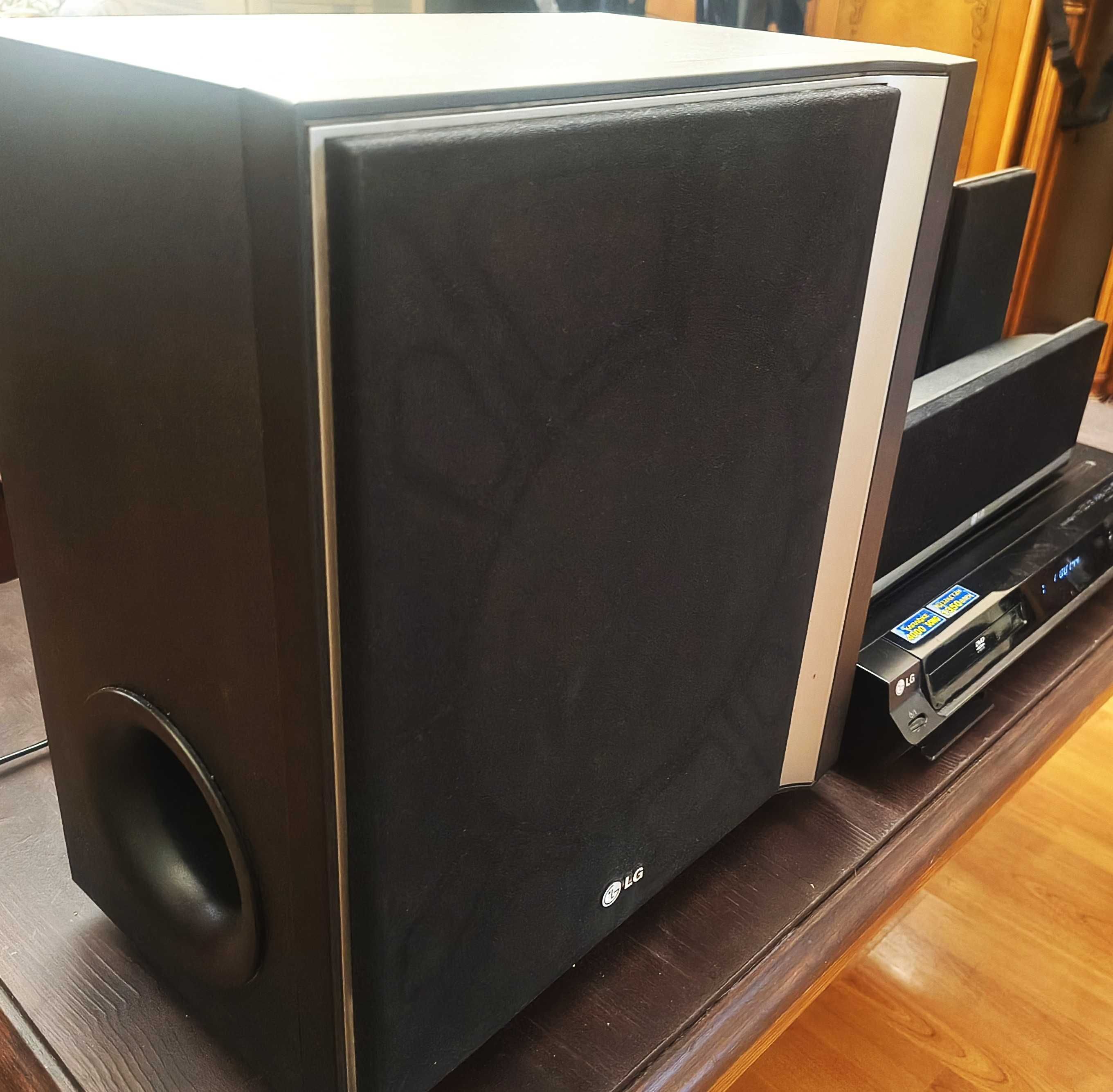 LG/домашний кинотеатр Саунд бар .Bluetooth /AUX/ CD /USB 1000W