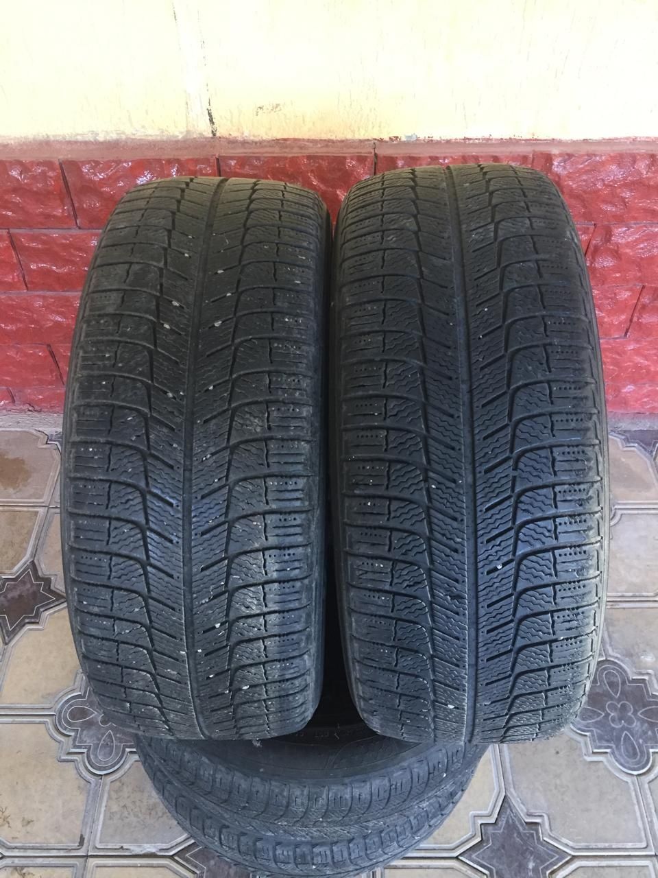В продаже балоны зимний MICHELIN размер 215/55 R16
