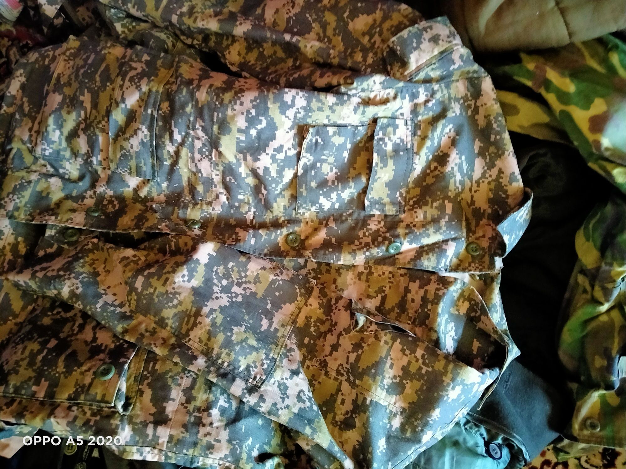 Военная форма бушлак китель комфуляжка веш мешок ремень кепка шапка
