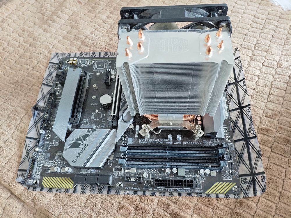 Процессор intel I5-11400f + Z590 Gigabyte +кулер