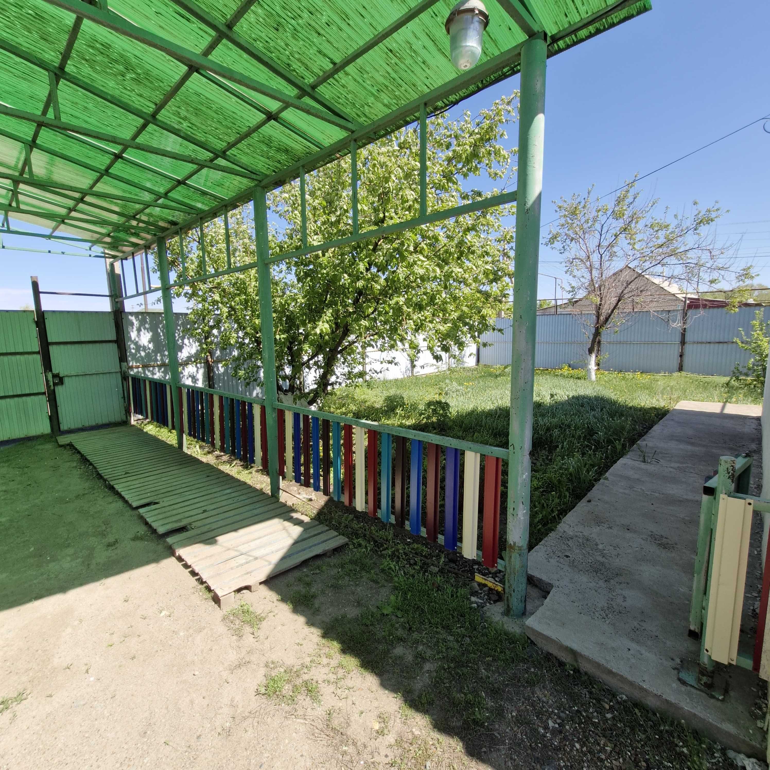 Продам частный дом с хорошим участок на коминтерне можно в ипотеку