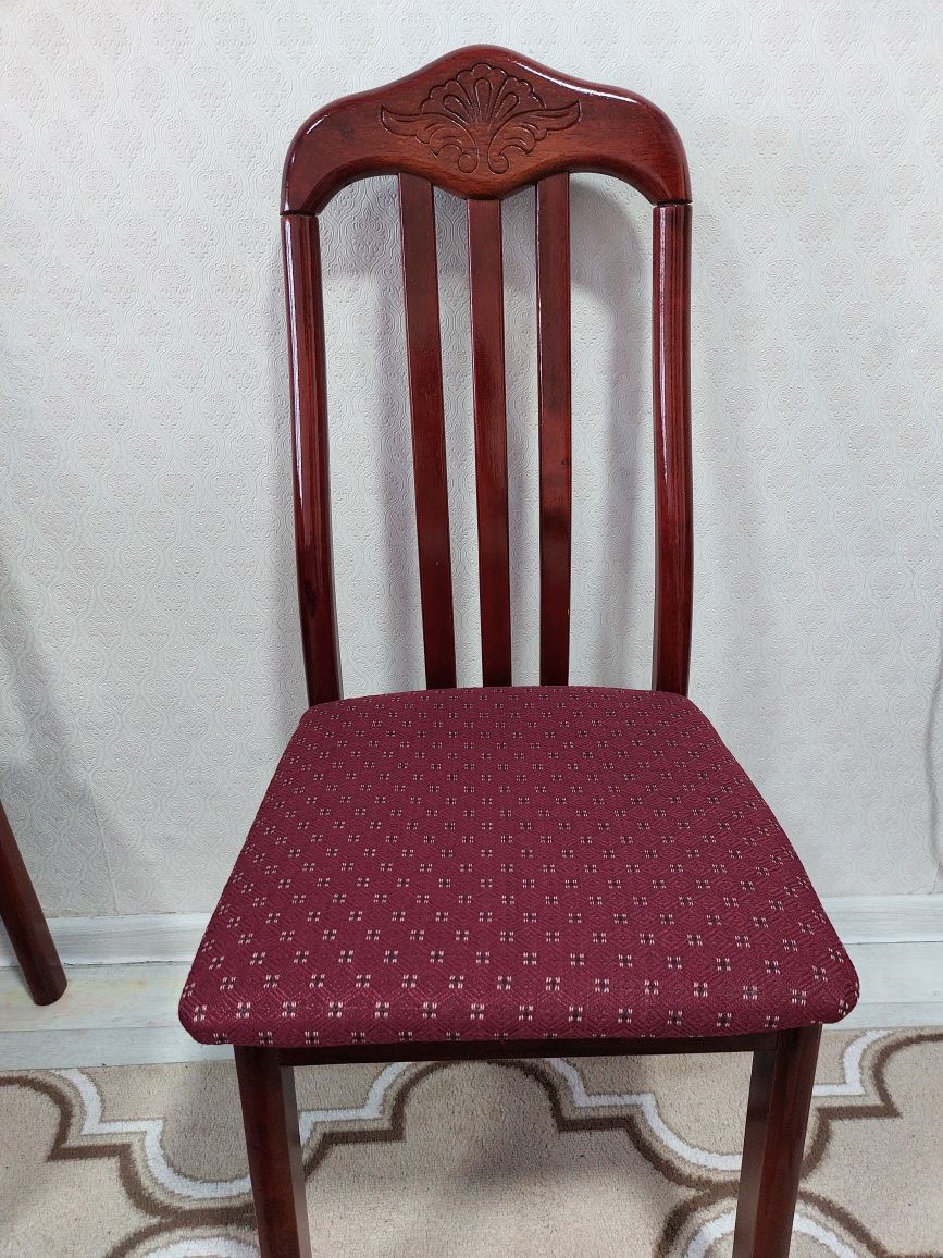 Продам стол со стульями