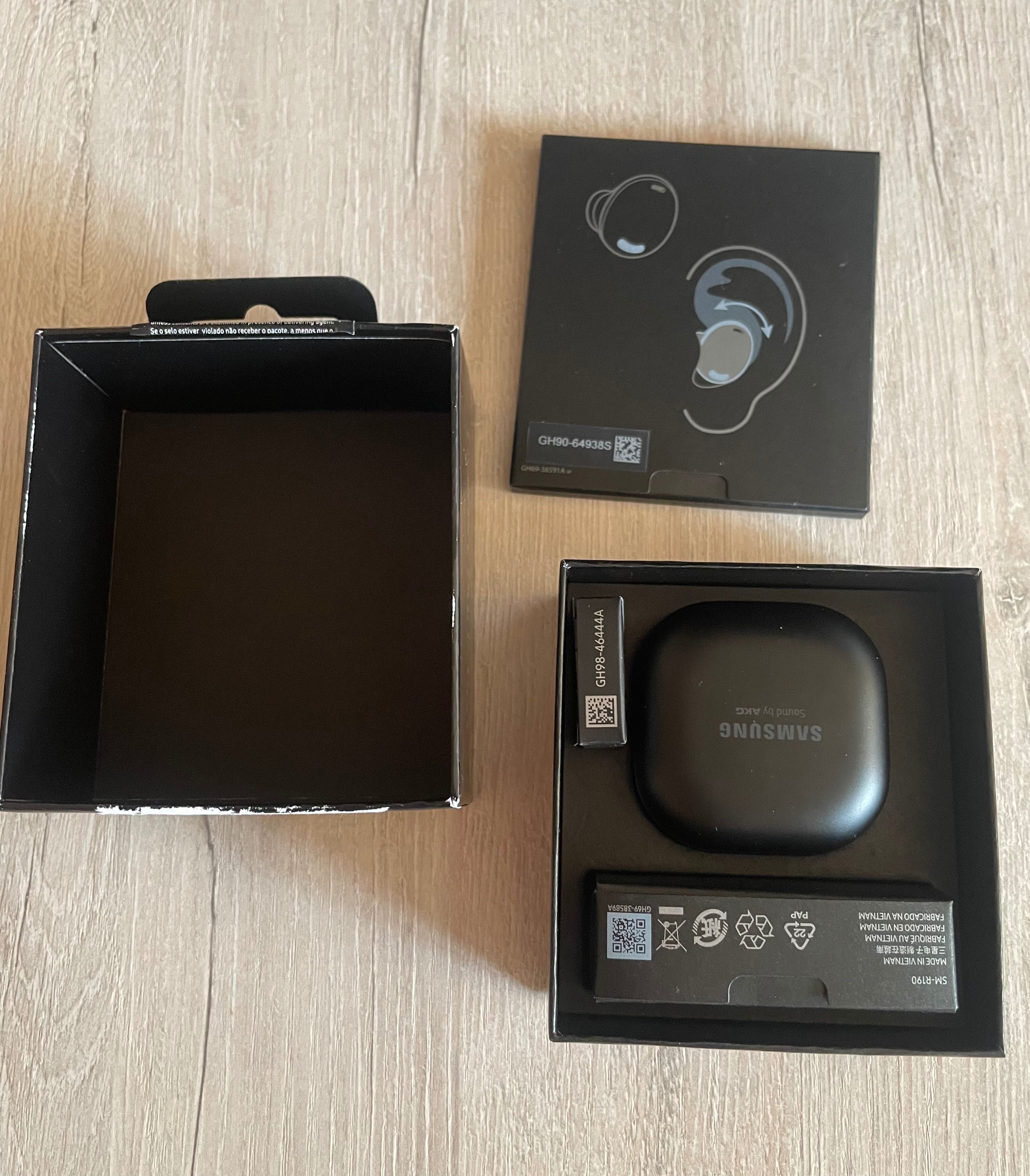 Наушники беспроводные Samsung Galaxy Buds Pro  (SM-R190NZKACIS)