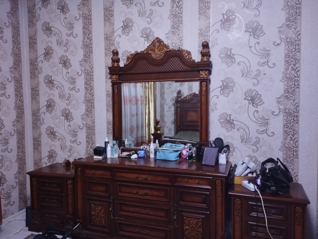 Спальный гарнитур