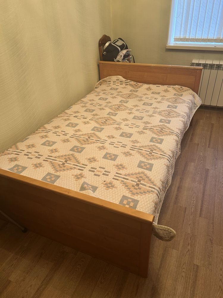Продам кровать б/у