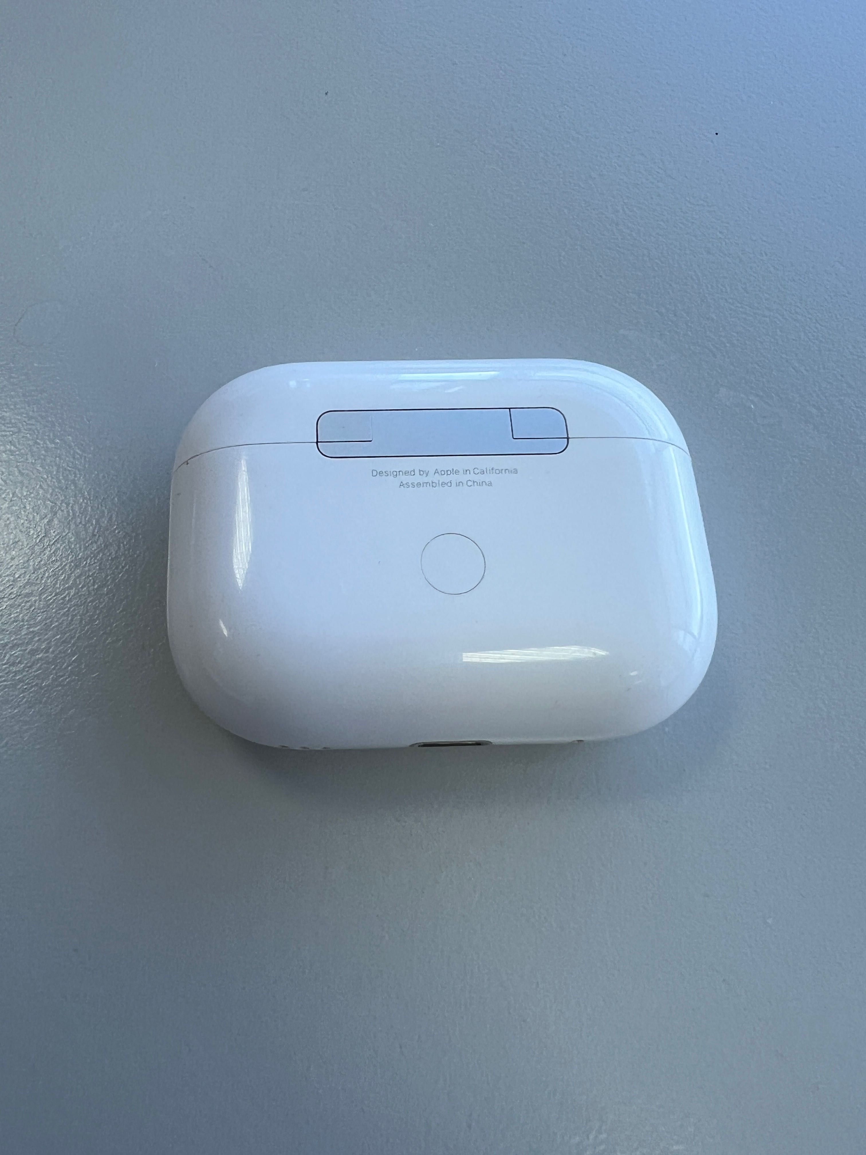 Продается наушники Air Pods Оригинал