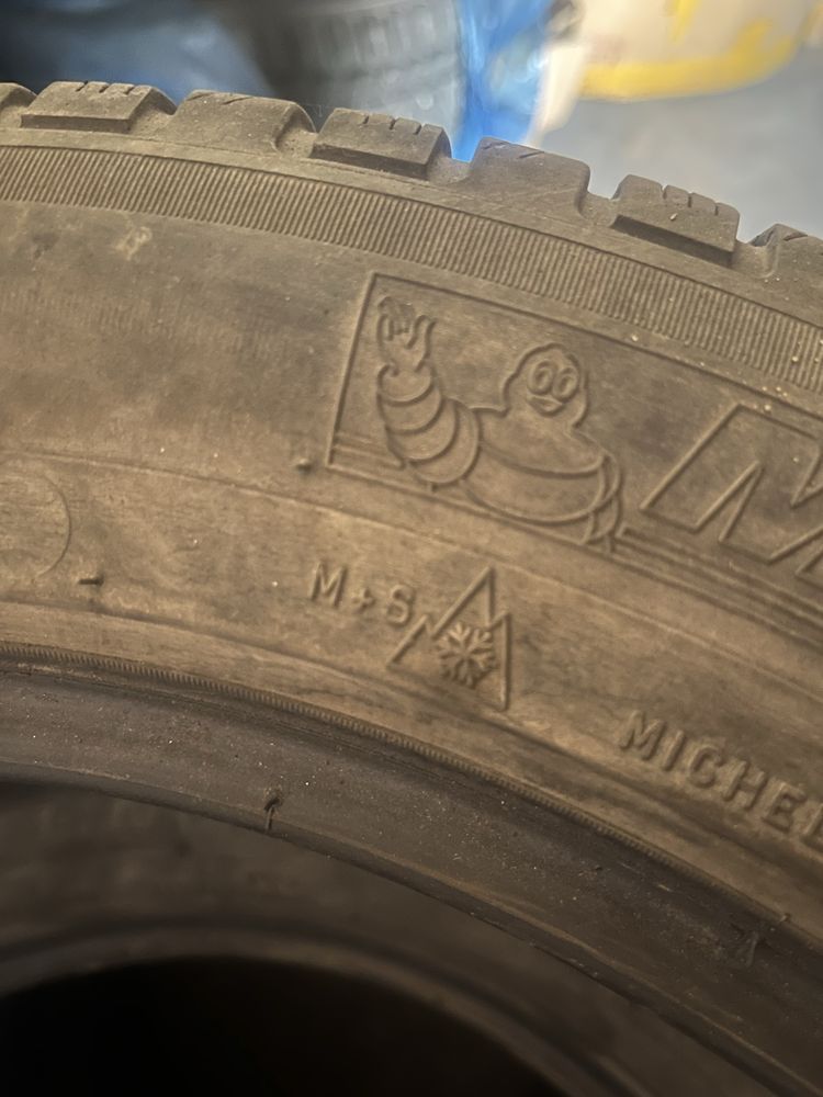 Продам зимние шины Michelin